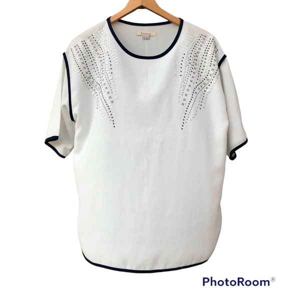 Studded shirt by Catrinet Made in Korea - Picture 2 of 10